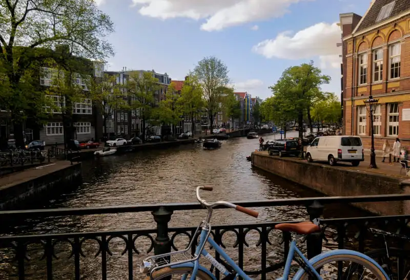 Dormir proche des canaux à amsterdam