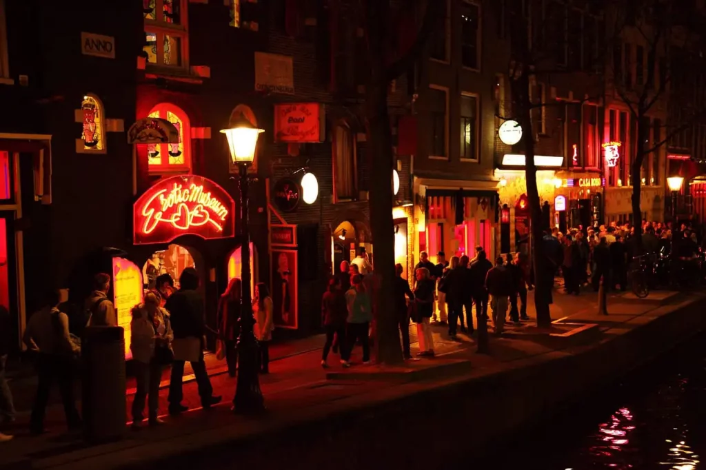 quartier rouge oudezijds achterburgwal amsterdam pays-bas